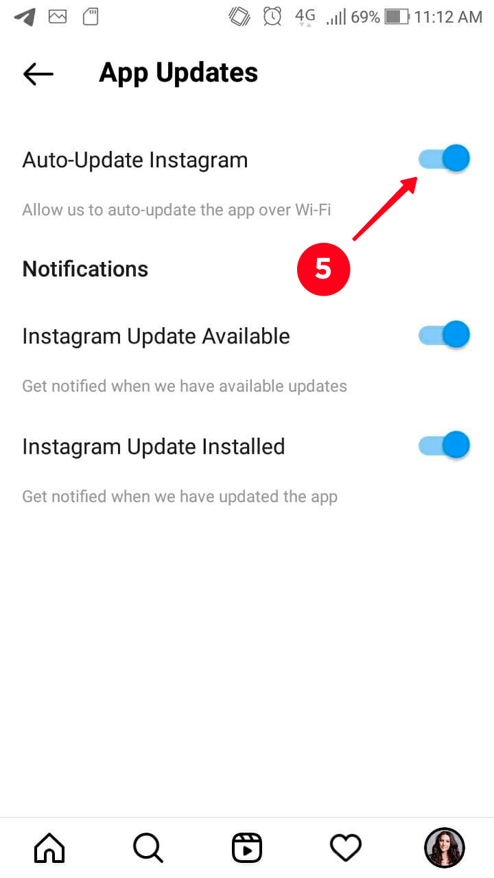 Activating the Auto-Update Instagram feature in the settings