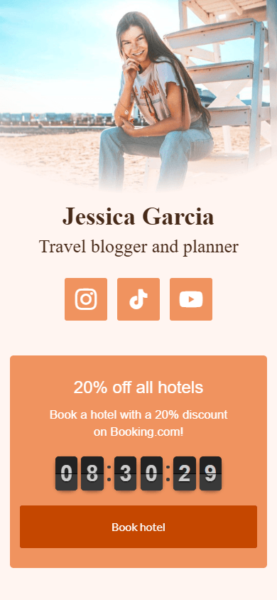 Top of the travel blogger’s digital business card created with Taplink