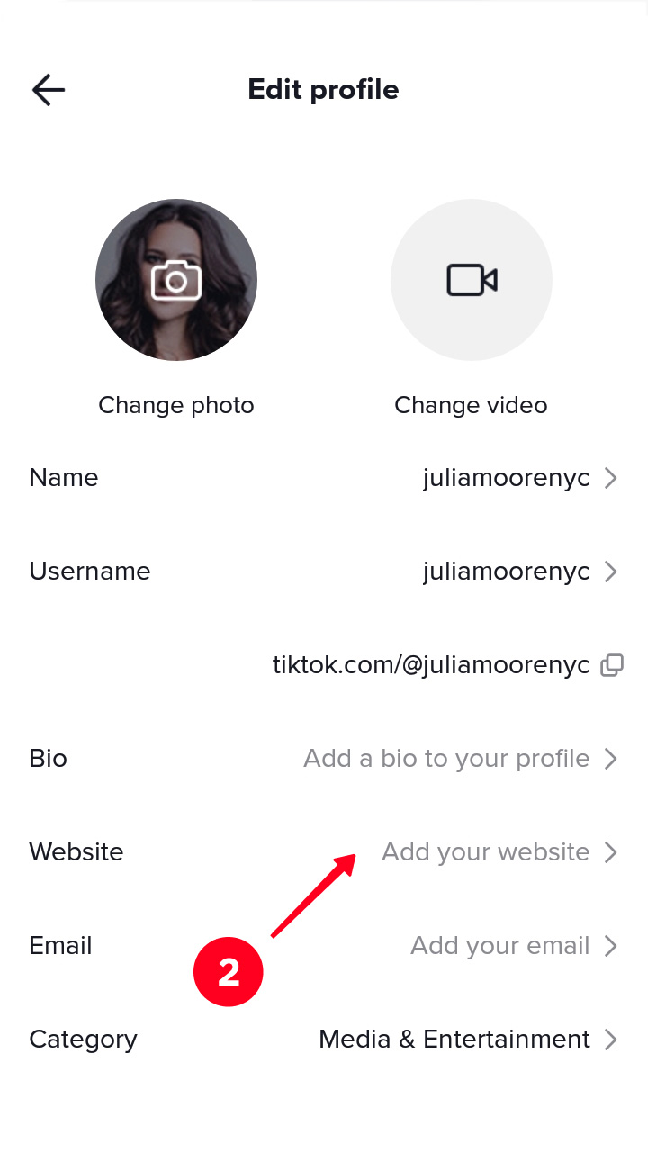 Scelta delle impostazioni del sito web nelle impostazioni del profilo TikTok