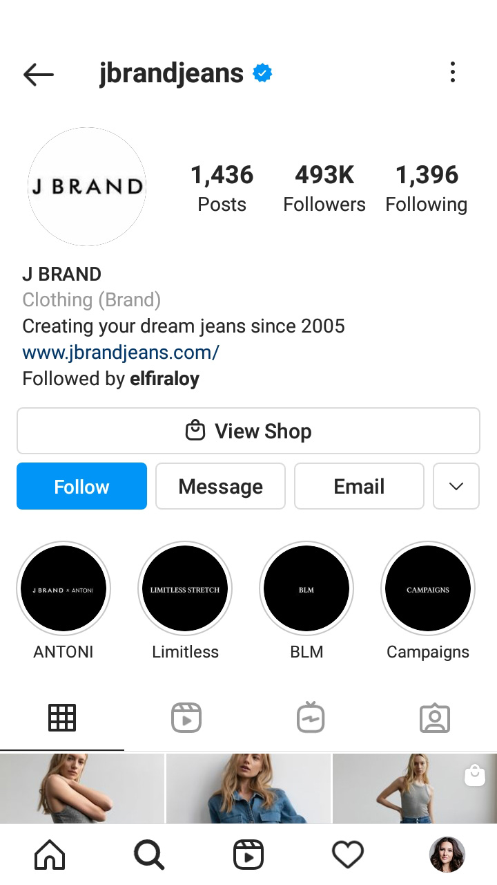 Pagina del profilo Instagram con pulsanti di contatto nella biografia