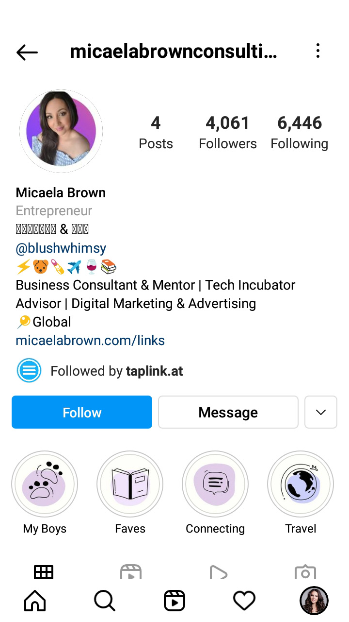 Entrepreneur’s page with her photo on the dark background set as the on Instagram profile picture