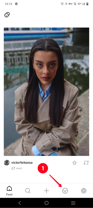 Switching to the profile tab in the VSCO tab