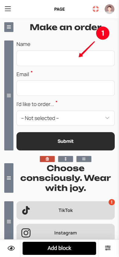 Tapping the order form in the clothing website editor
