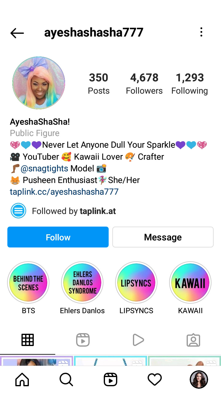 Instagram profile picture showing a girl with bright and high-contrast appearance
