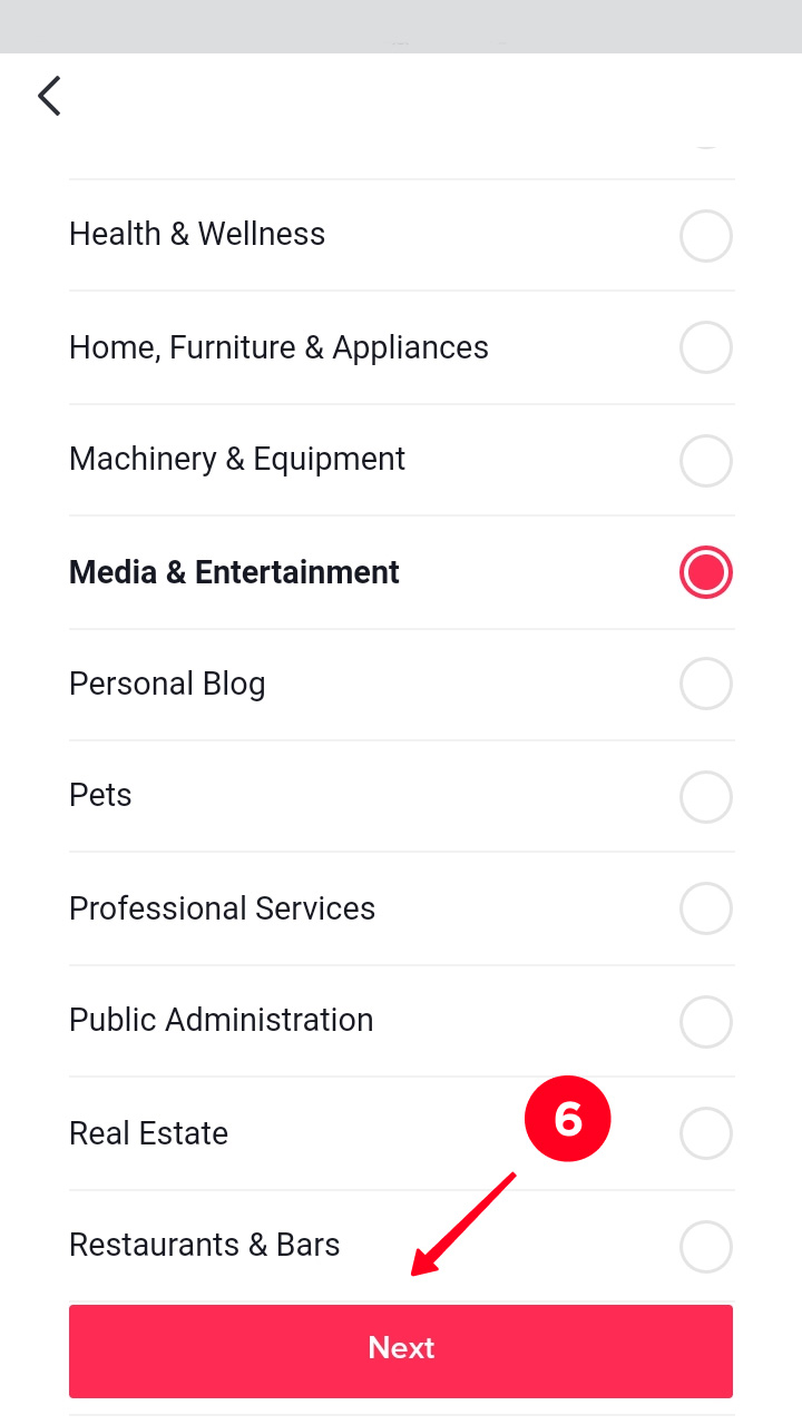 Toccare il pulsante Avanti durante la configurazione dell'account TikTok Business