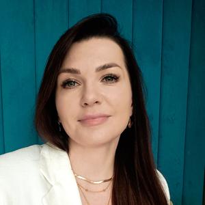 Julia_red at Taplink