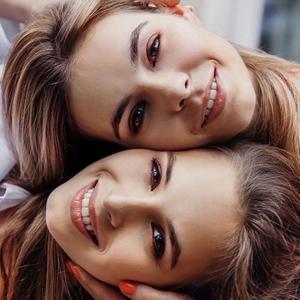 Twins_do_it at Taplink