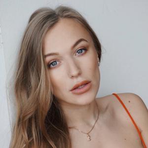real_viktoriia_