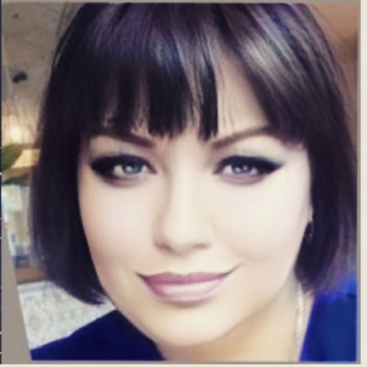 viola-langmaher-at-taplink