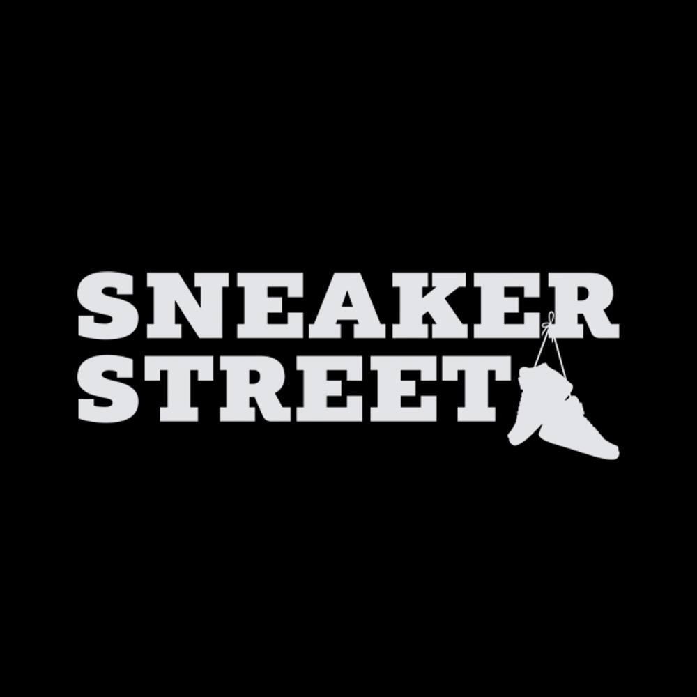 Сникер стрит. Sneaker Street магазин. Sneaker Street Екатеринбург. Сникерс стрит Екатеринбург.