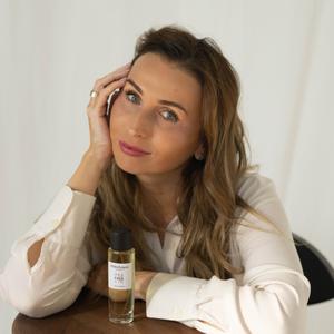 Bibliotheque_de_parfum at Taplink