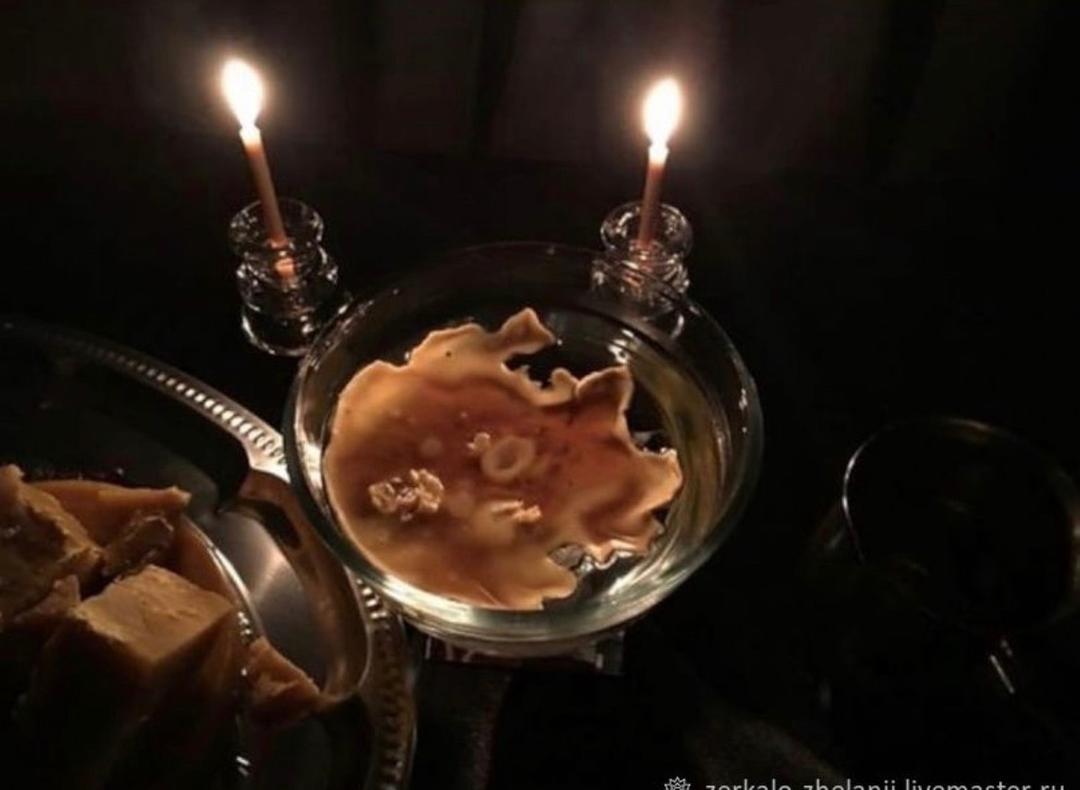 Свечи портят пост. Свечи магические восковые. Отливка воском свечи. Что такое отливка воском в магии.